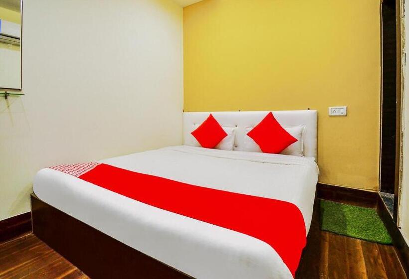 هتل Oyo 63331 Ambika Dx