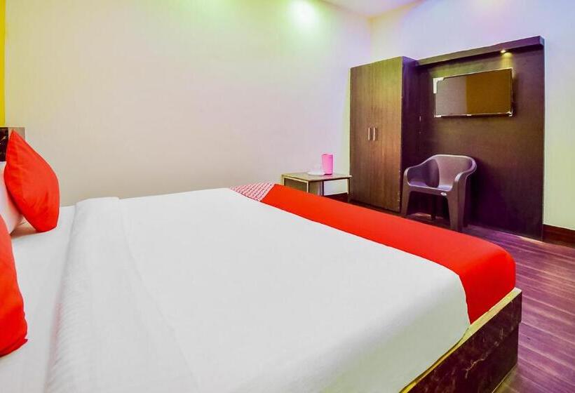 هتل Oyo 63331 Ambika Dx