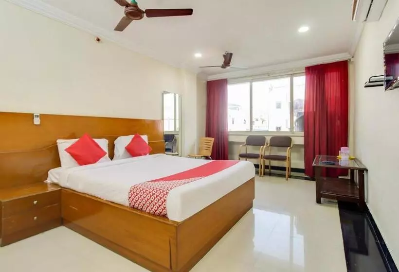 ホテル O Srinivasa Residency