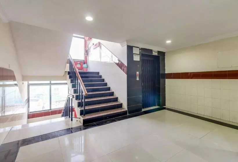 ホテル O Srinivasa Residency