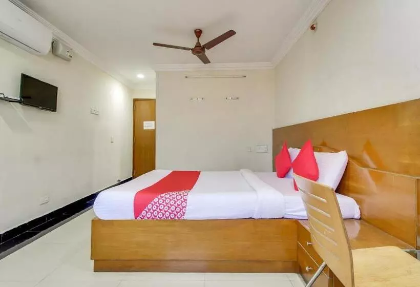 ホテル O Srinivasa Residency