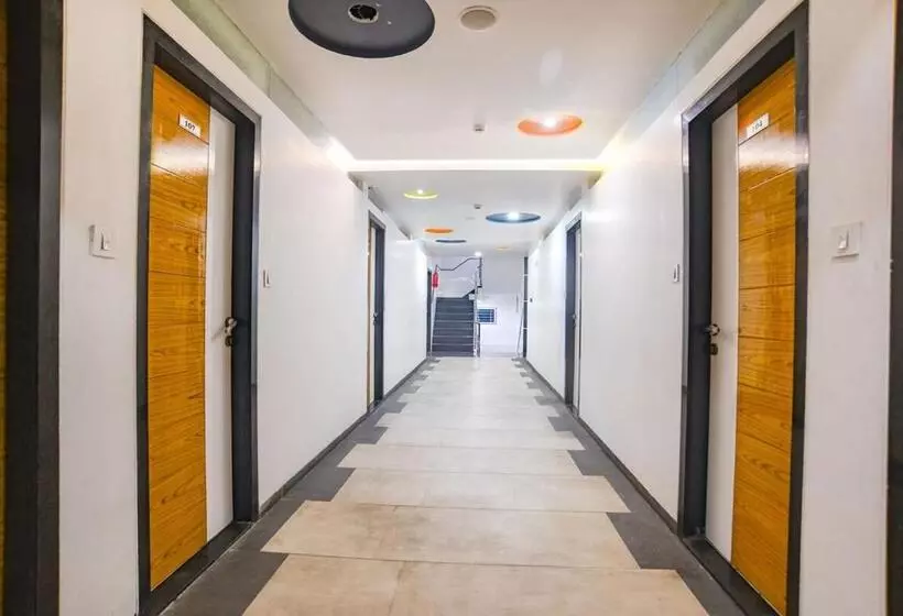 Hotelli Regal Regency