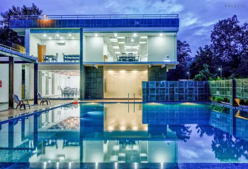 Hotelli The Cloyster Resort And Spa