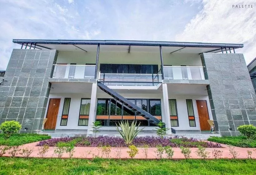 Hotelli The Cloyster Resort And Spa