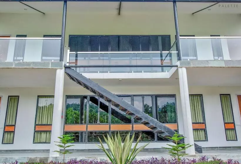 Hotelli The Cloyster Resort And Spa