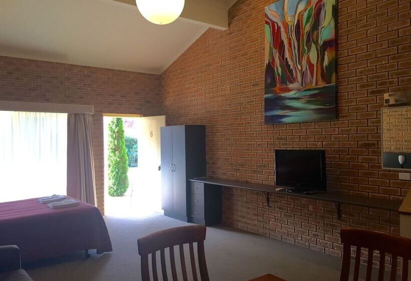 فندق على الطريق Bright On Track