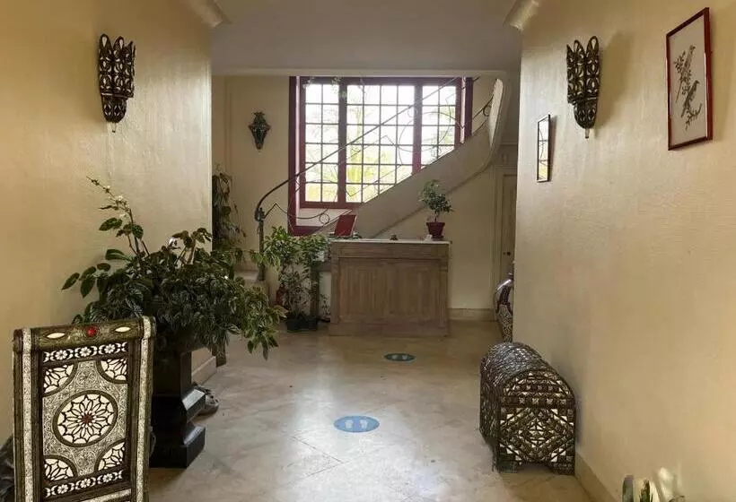 Majatalo Chateau De Mesnac