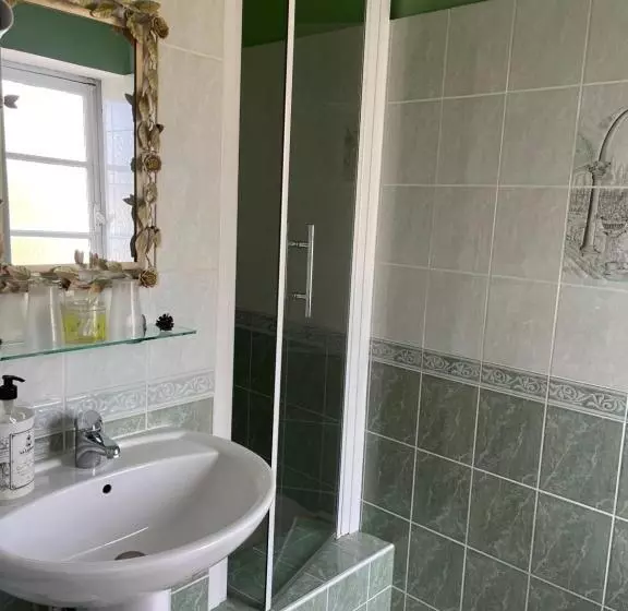 Majatalo Chateau De Mesnac