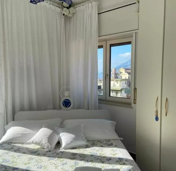 تختخواب و صبحانه Casa Blu Cobalto