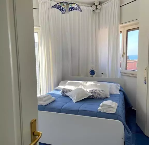 تختخواب و صبحانه Casa Blu Cobalto