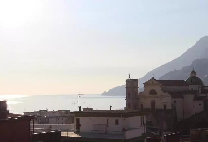 تختخواب و صبحانه Casa Blu Cobalto