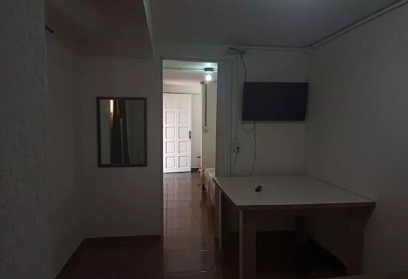 ベッドアンドブレックファースト Kit Para Até 4 Pessoas Parque Das Cerejeiras   Só Pernoites  Familias   Casais   Amigos  Empresas