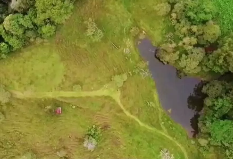 Aamiaismajoitus (B&B) The Lodge At Reventazon River Mountain Ranch