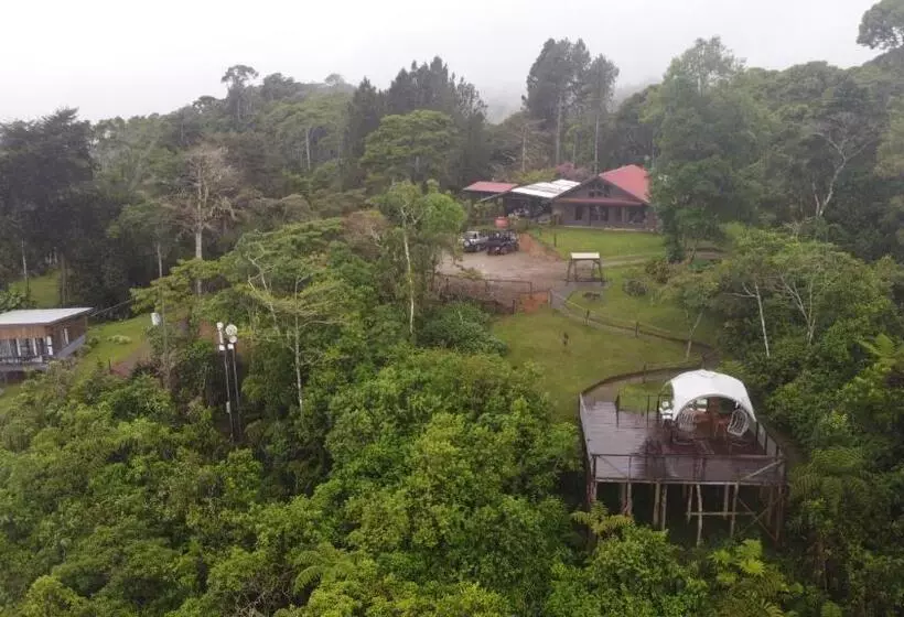 Aamiaismajoitus (B&B) The Lodge At Reventazon River Mountain Ranch