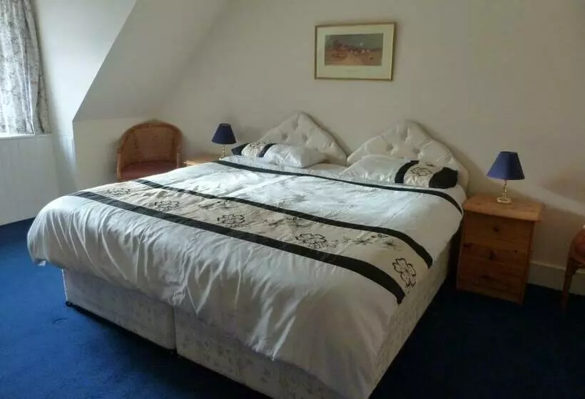 تختخواب و صبحانه Waverley Villa