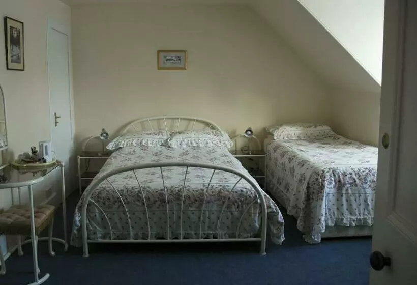 تختخواب و صبحانه Waverley Villa