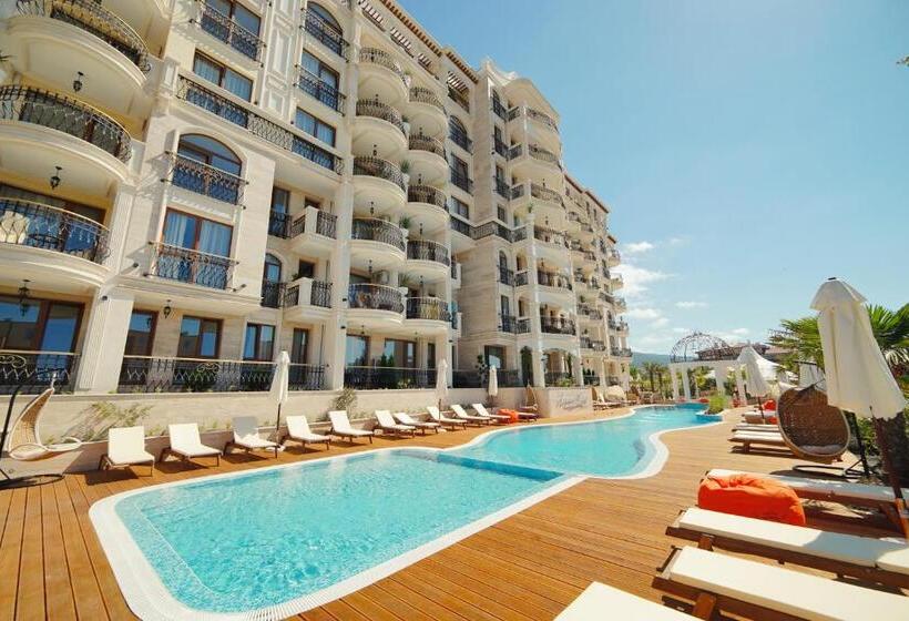 Harmony Suites Saint Vlas