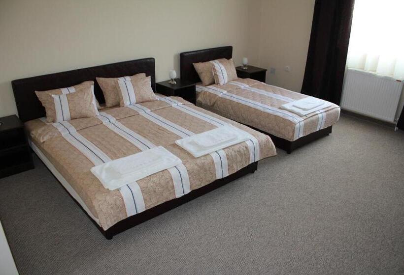 هتل Feniks Požarevac