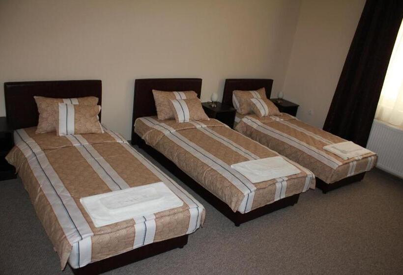 هتل Feniks Požarevac