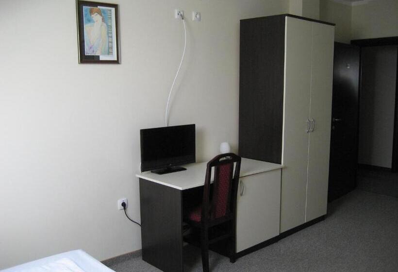 هتل Feniks Požarevac