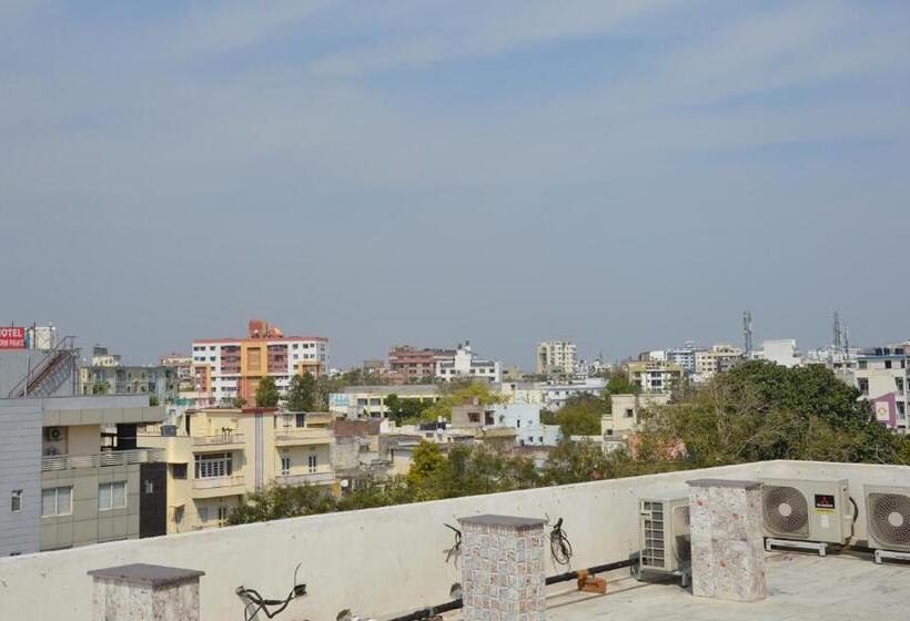 בית מלון כפרי Galaxy Inn