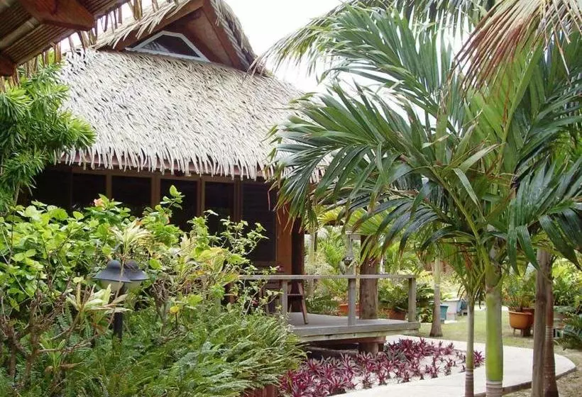 هتل Muri Beach Hideaway   Adults Only