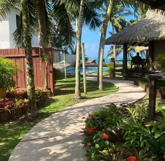 هتل Muri Beach Hideaway   Adults Only