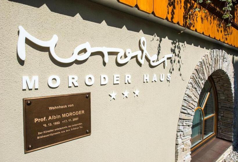 ペンション Moroder Haus