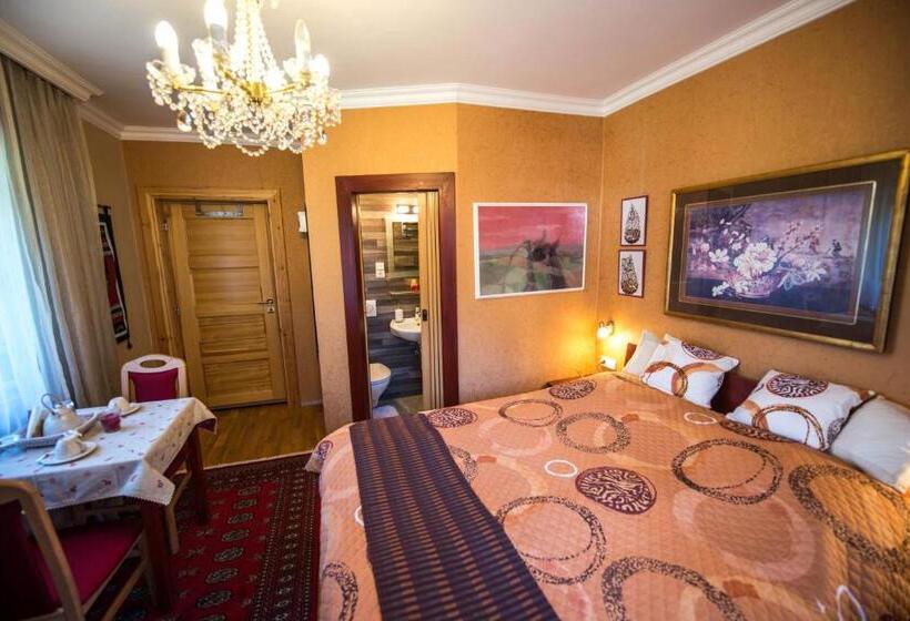 ペンション Moroder Haus