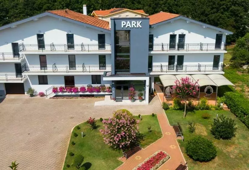 پانسیون Pansion Park