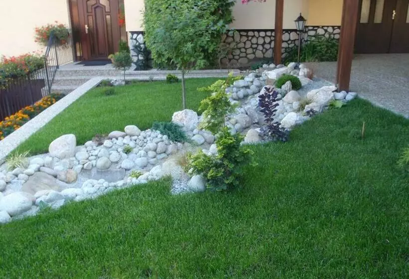 پانسیون Privat Luptak