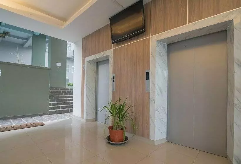 Majatalo Reddoorz Apartment @ Grand Asia Afrika