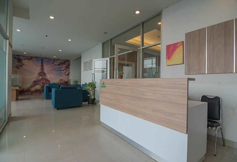 بنسيون Reddoorz Apartment @ Grand Asia Afrika