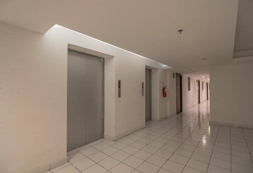 بنسيون Reddoorz Apartment @ Grand Asia Afrika