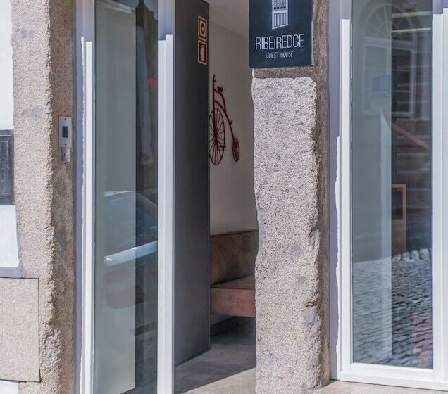 پانسیون Ribeiredge Guest House