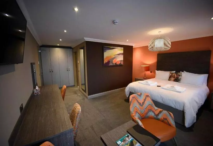 Majatalo Taransay House, Small