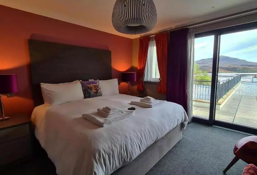 Majatalo Taransay House, Small