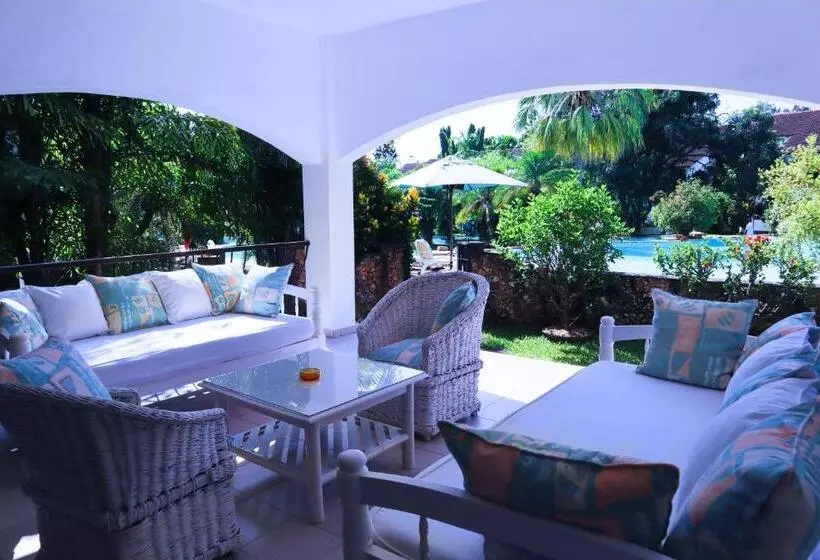 تختخواب و صبحانه Woburn Residence Club