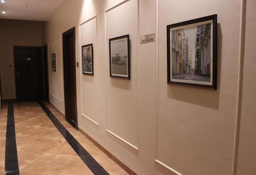 ホテル Ganapati Palace