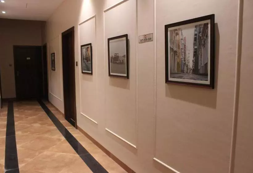 Hotelli Ganapati Palace