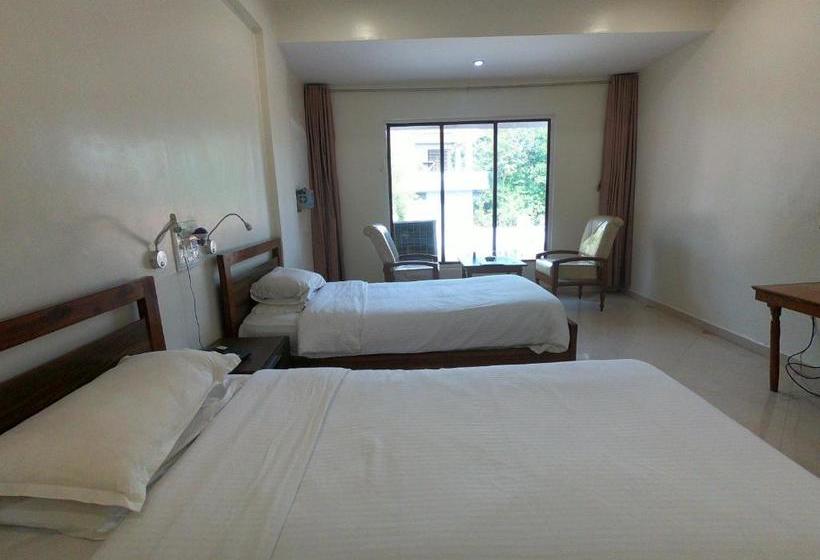 ホテル Ganapati Palace