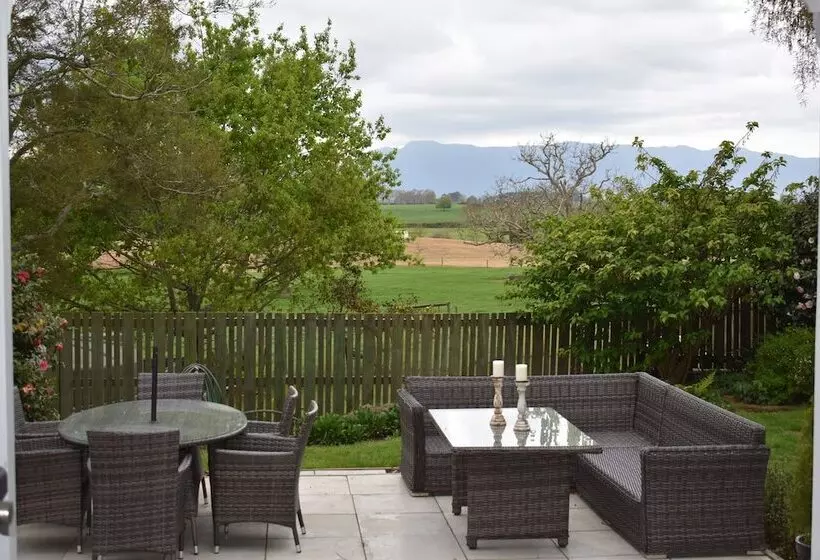 Hotelli Villa Walton