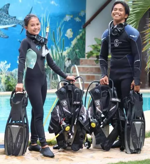 Love's Beach & Dive Resort