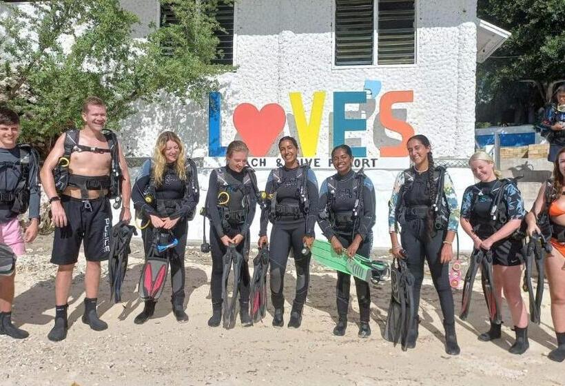 Love's Beach & Dive Resort