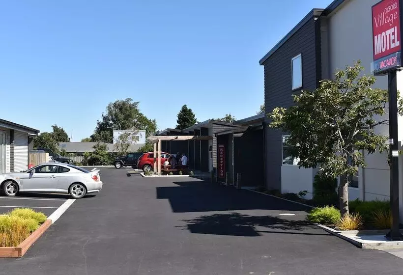 Oxford Village Motels