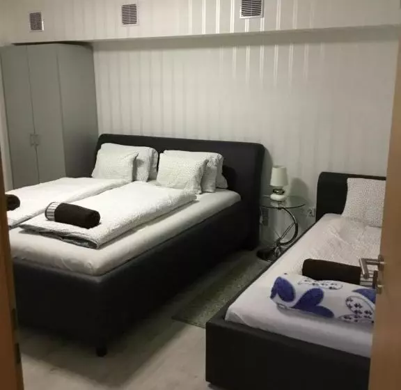 Majatalo Varkerulet Apartman