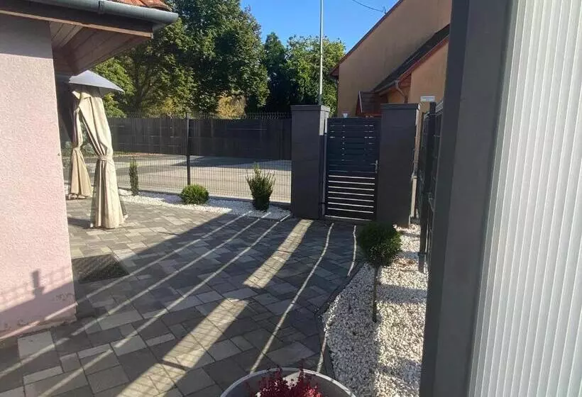 Majatalo Varkerulet Apartman