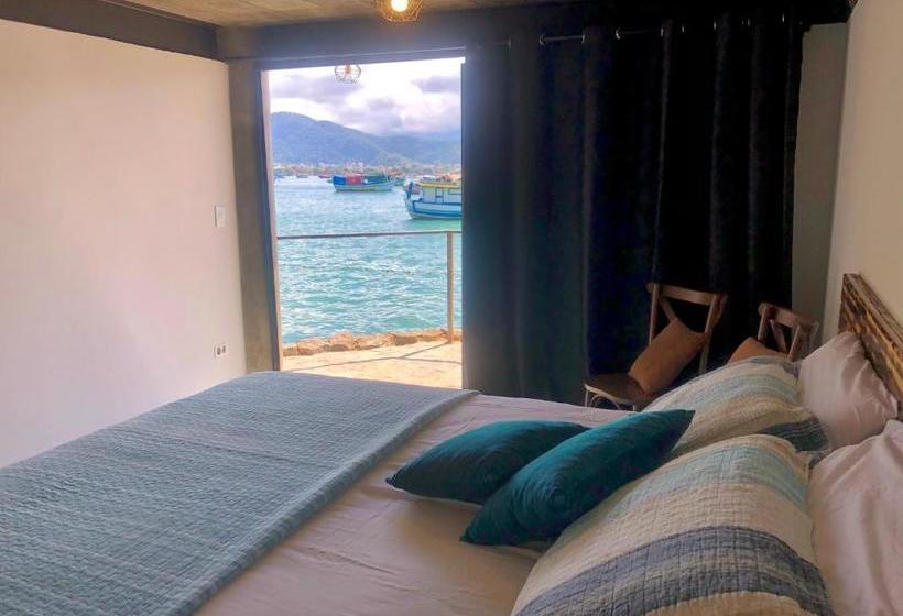 فندق 1819 Marine Lodge