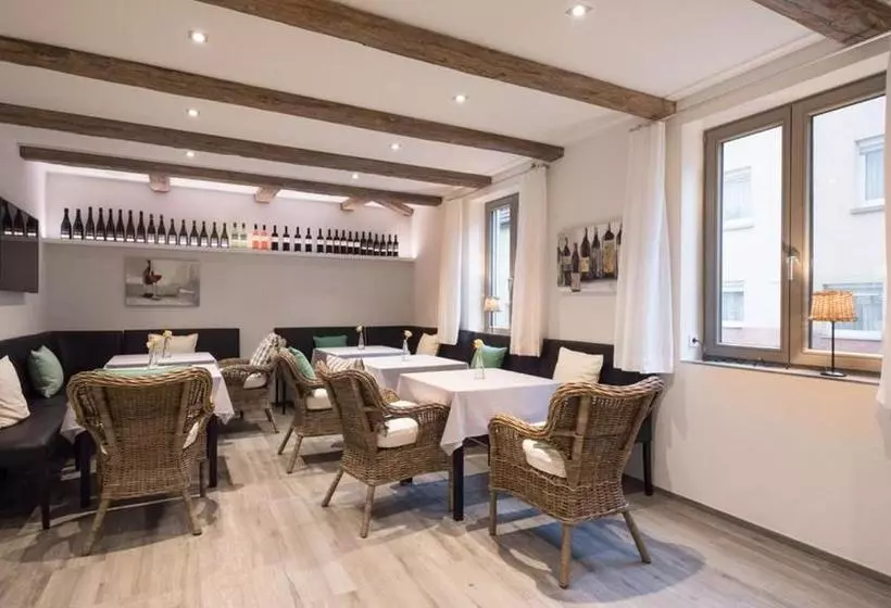 ホテル Exnicrum Wein . Genuss .