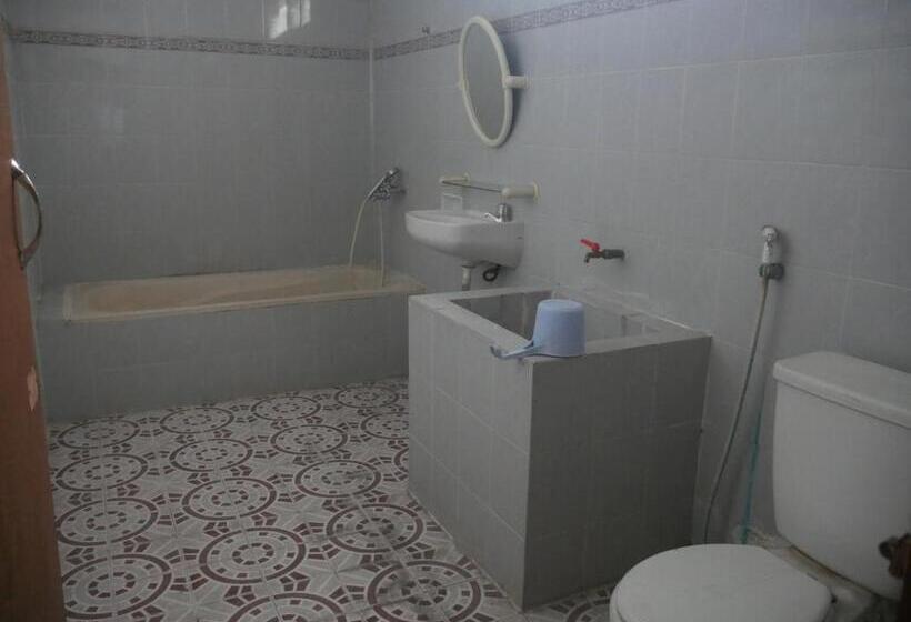 Hotel Garuda Syariah Near Alun Alun Banjarnegara